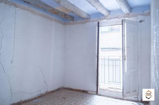 Chalet en venta en Utebo