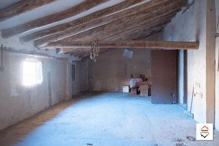 Chalet en venta en Utebo