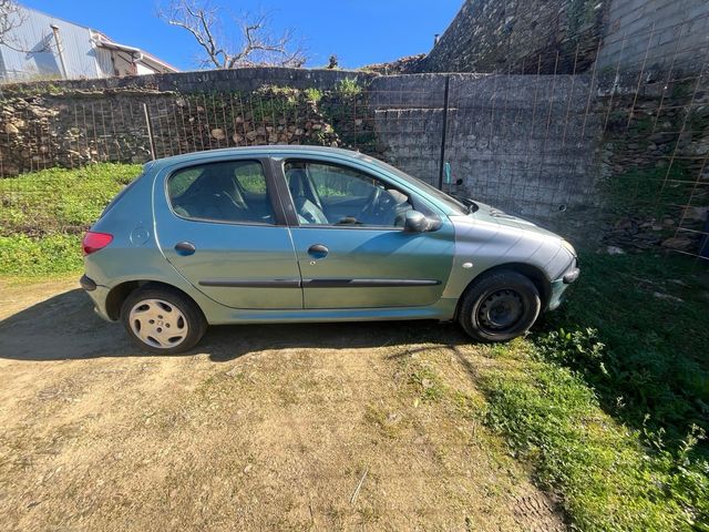 Peugeot 206 2001