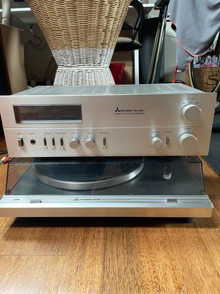 Amplificador Mitsubishi DA-U530 Plata