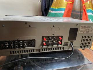 Amplificador Mitsubishi DA-U530 Plata