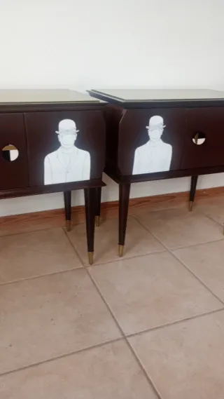 Comodini Vintage Marroni con Dettagli