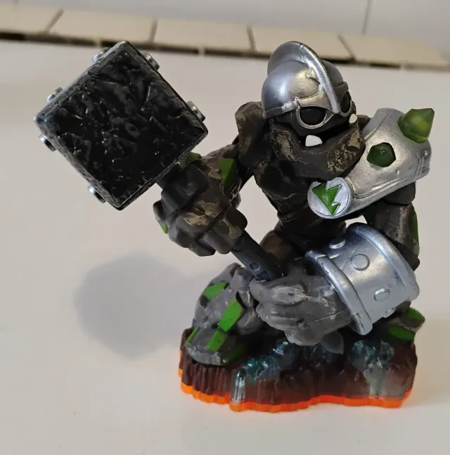 Lote 3 Skylanders varios