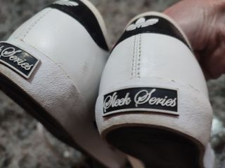 Zapatillas Adidas Blancas y Negras