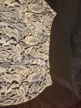 Falda midi encaje blanco y negro