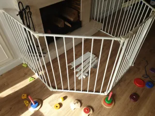 Parque infantil / Barrera chimenea bebés Baby Dan