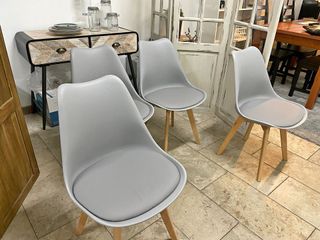 PACK DE 4 SILLAS ACOLCHADAS ESTILO NORDICO