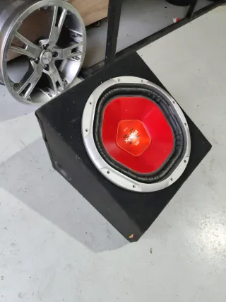 Subwoofer Sony Xplod 14 1400W + cajon