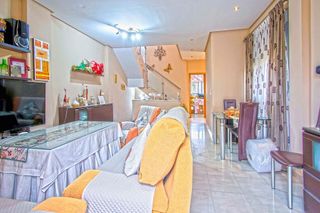 Casa adosada en venta en Centro en Bormujos