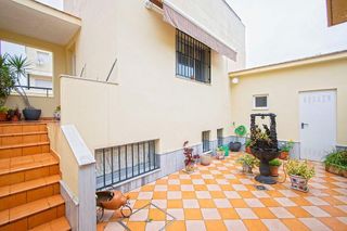 Casa adosada en venta en Centro en Bormujos