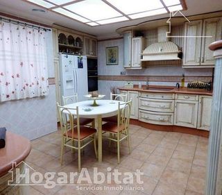 Chalet en venta en Crevillent