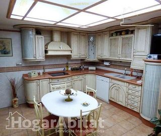 Chalet en venta en Crevillent