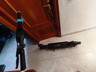 Patinete Eléctrico Red Bull Racing