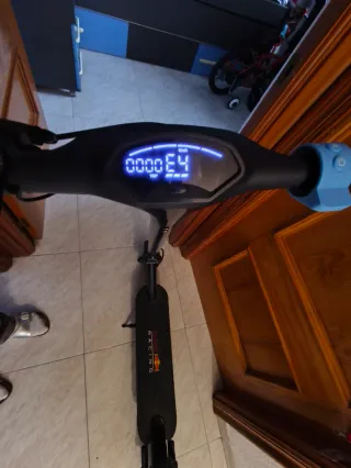 Patinete Eléctrico Red Bull Racing