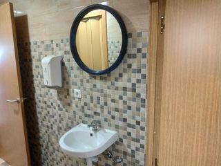 Local comercial en alquiler en Zona Llombai en Burriana