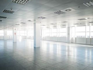 Oficina en alquiler en Salvador en Madrid