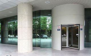 Oficina en alquiler en Salvador en Madrid