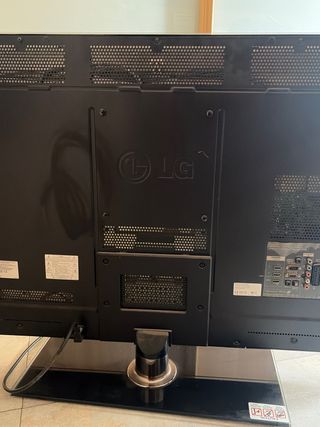 Televisión LG 42 (107 cm)