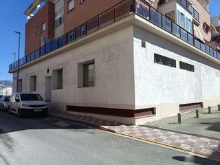Local comercial en alquiler en Albolote