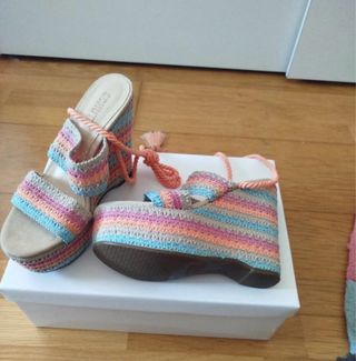 Sandália Schutz Multicolor com Atilhos 38
