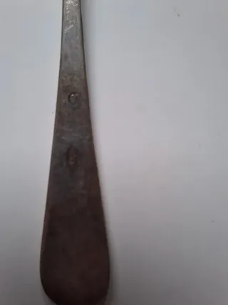 Cubertería antigua de metal