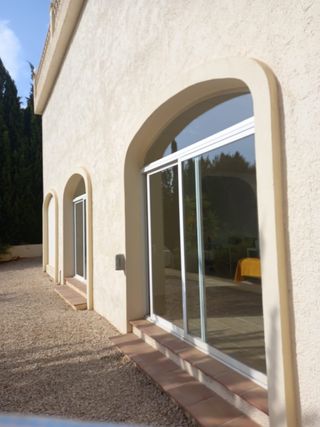 Construcción y reparación de fachadas.