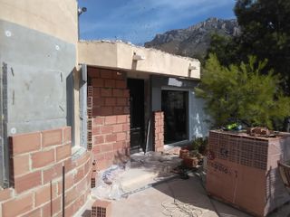 Construcción y reparación de fachadas.