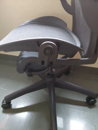 Silla Oficina Herman Miller Aeron Negra Talla B