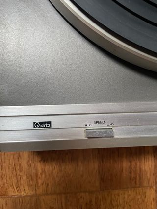 Tocadiscos Mitsubishi DP-780 Quartz Lock