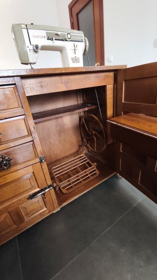 Máquina de coser Singer Mod. 817