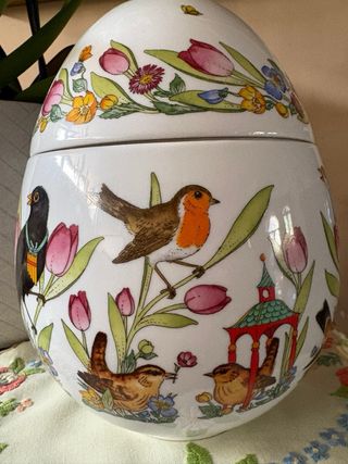 Grande Uovo Pasquale Hutschenreuther Decorato