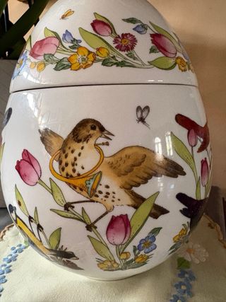 Grande Uovo Pasquale Hutschenreuther Decorato