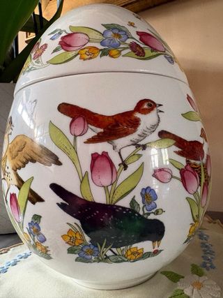 Grande Uovo Pasquale Hutschenreuther Decorato