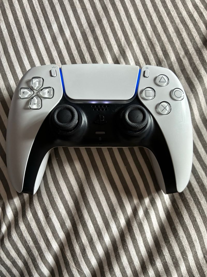 Consola PlayStation 5 + Mando DualSense + Juego F1 afbeelding 7