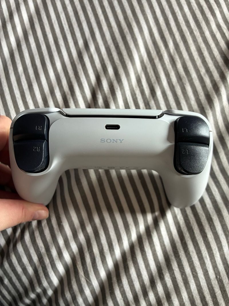 Consola PlayStation 5 + Mando DualSense + Juego F1 afbeelding 8