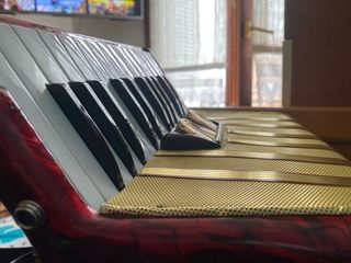 Acordeón Hohner Student V 48 bajos