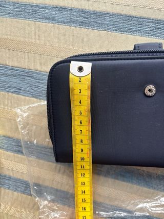 Cartera de mano negra/gris