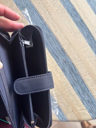 Cartera de mano negra/gris