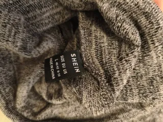 Vestido premamá gris cuello alto