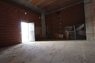 Local comercial en venta en Universidad en Ávila