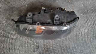 Faro anteriore sinistro Fiat Punto