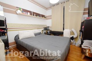 Piso en venta en Benicalap en Valencia