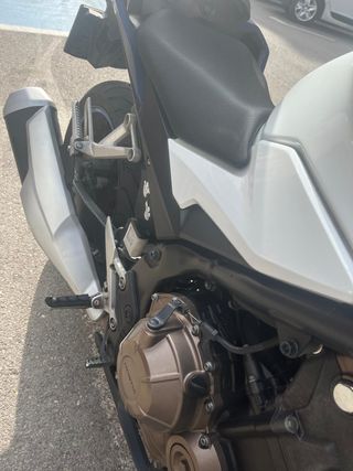 Honda CB 500F Naked Azul y Blanca