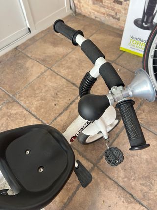 Triciclo Infantil con Capota Desmontable