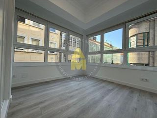 Piso en venta en Centro en Ferrol