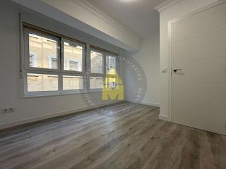 Piso en venta en Centro en Ferrol