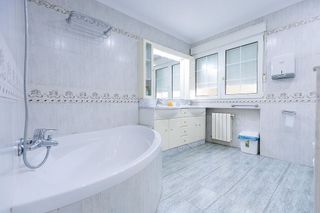 Chalet en alquiler en Peñagrande en Madrid