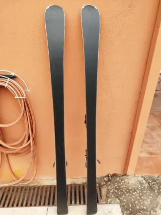 Esquís Nordica Avenger 78 + Bastones