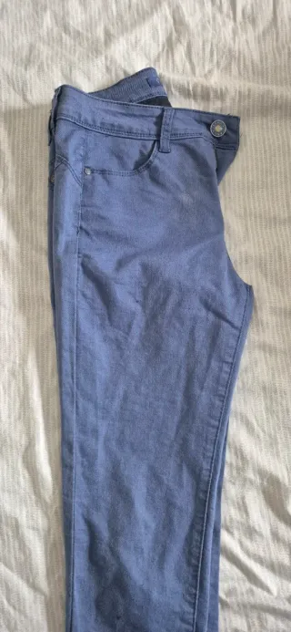 Pantalón azul claro talla M