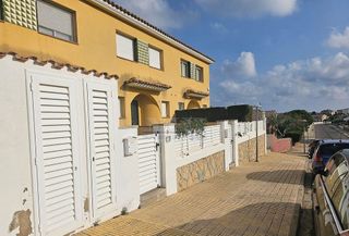 Casa adosada en venta en Miami Platja - Miami Playa en Mont-Roig del Camp